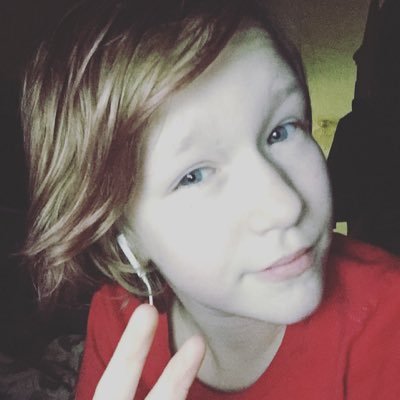 Profile Picture of Danika Brown (@apex_unicorn) on Twitter