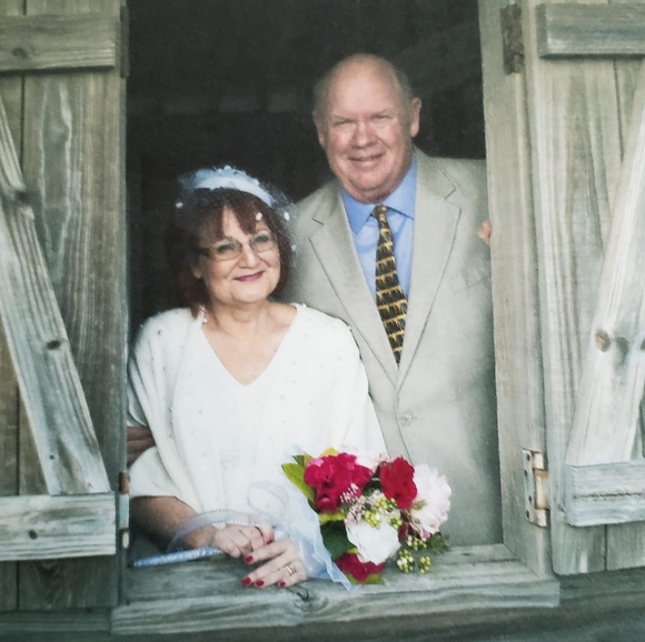 Profile Picture of Paula Carter (@paulasue1953) on Poshmark