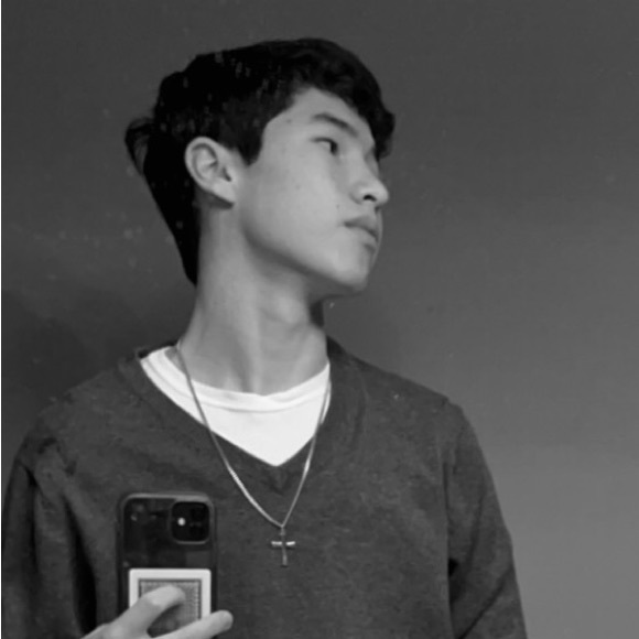 Profile Picture of Lucas Chung (@lucaschung) on Poshmark