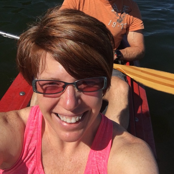 Profile Picture of Sandy Capen (@sandysstuff) on Poshmark