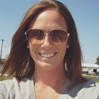 Profile Picture of Amanda Valitchka (@lifeinthebalancefitness) on Instagram