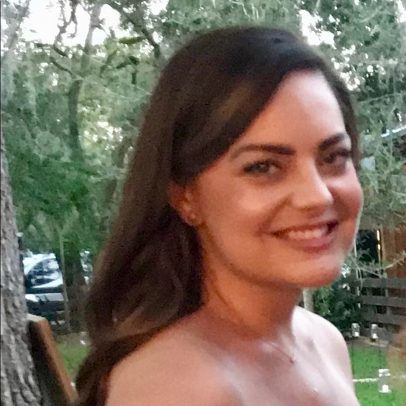 Profile Picture of Jessica Strawsburg (@jstrawsb) on Poshmark