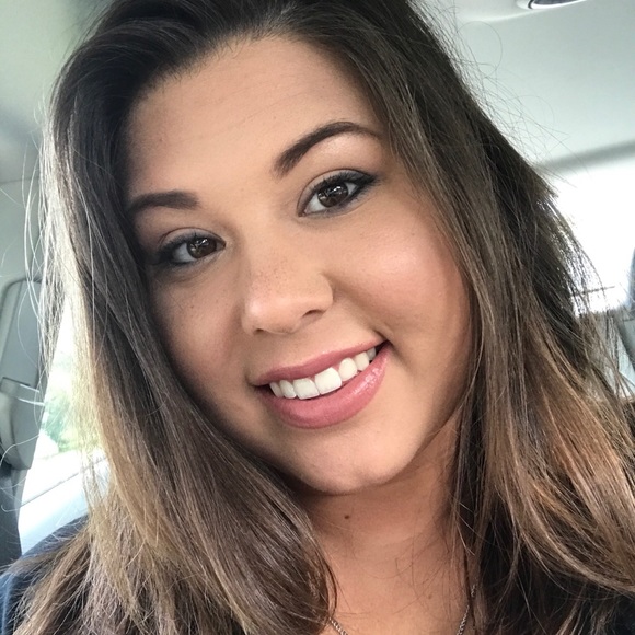 Profile Picture of Caitlin Basgall (@cbasgall2011) on Poshmark