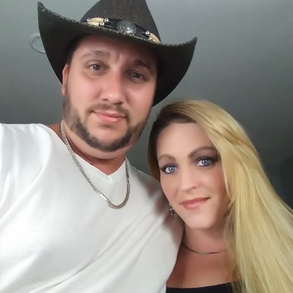 Profile Picture of Anthony Pietrowski (@anthonypietr904) on Poshmark