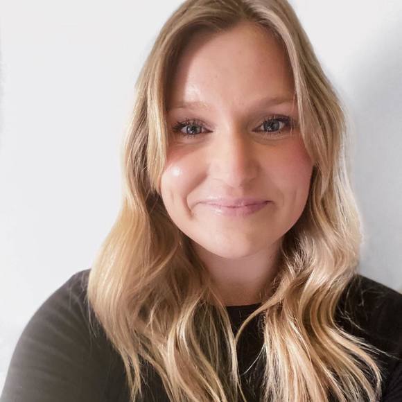 Profile Picture of Whoopi Goldberg-gresenz (@hgres95) on Poshmark