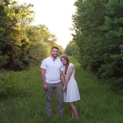 Profile Picture of Savannah Scoggins ☀∞ (@SavannahWarren9) on Twitter