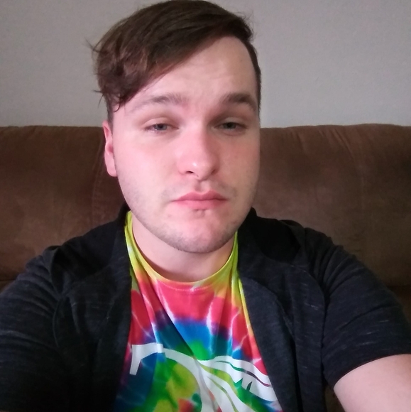 Profile Picture of Dustin Hicks (@dustinhicks697) on Poshmark