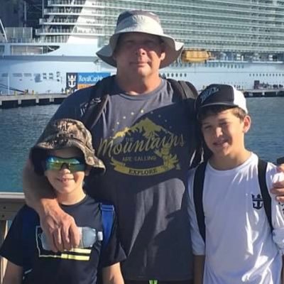 Profile Picture of Robert Sobczyk (@Firstof9kids) on Twitter
