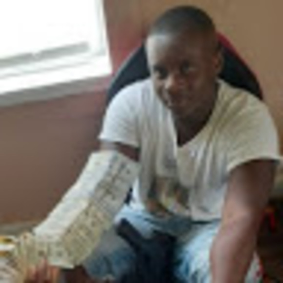 Profile Picture of Bryson Williams (@ytnbj1213) on Poshmark