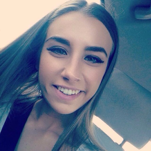 Profile Picture of Theresa Selje (@ts147) on Poshmark