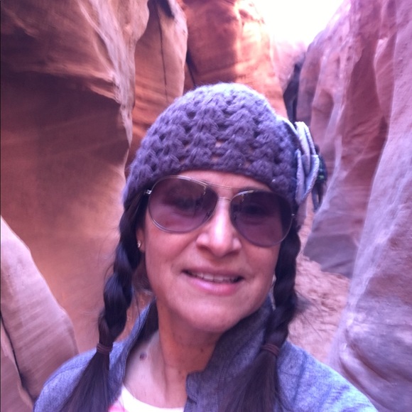 Profile Picture of Sherry Swanson (@rilucmom) on Poshmark