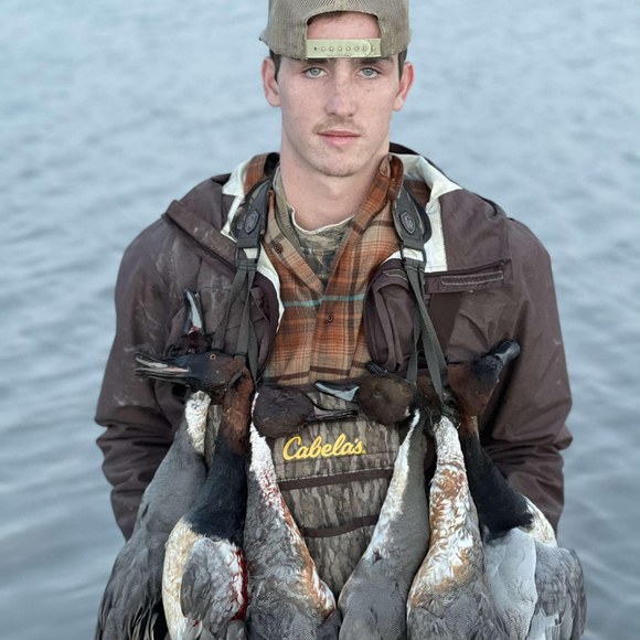 Cody Fourrier - Poshmark Profile Picture of Cody Fourrier (@codyfourrier) on Poshmark