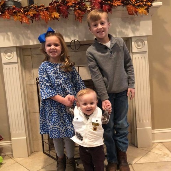 Profile Picture of Corey Treadaway (@corey_treadaway) on Poshmark