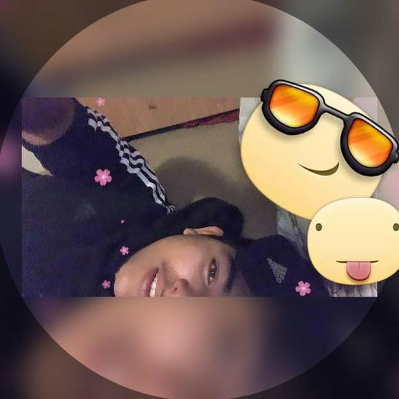 Profile Picture of Abhran Abu reyes (@abhran2000) on Poshmark