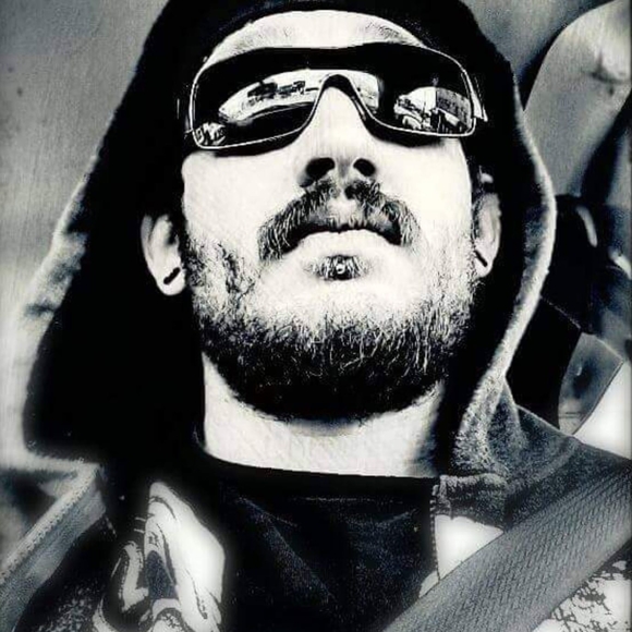 Profile Picture of David Cramier (@davidcramier) on Poshmark