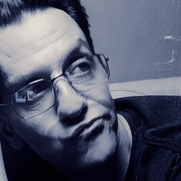 Profile Picture of Matthew Brady (@mattbinkc) on Poshmark