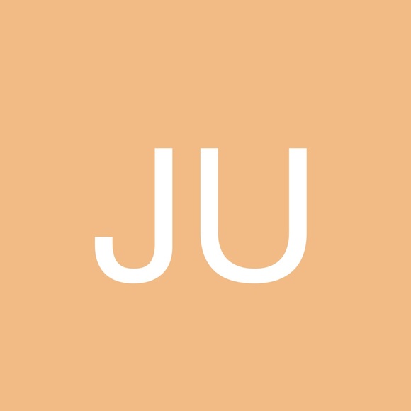 Profile Picture of Joyce Ueda (@jjueda) on Poshmark