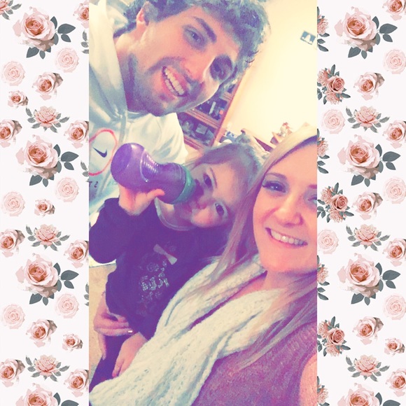 Bailey Holmes - Poshmark Profile Picture of Bailey Holmes (@baileyholmes23) on Poshmark