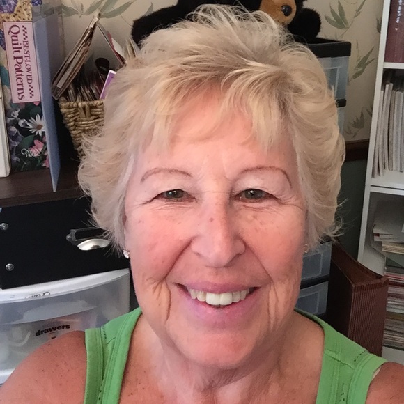 Profile Picture of Audrey Karwandy (@audrey_karwandy) on Poshmark