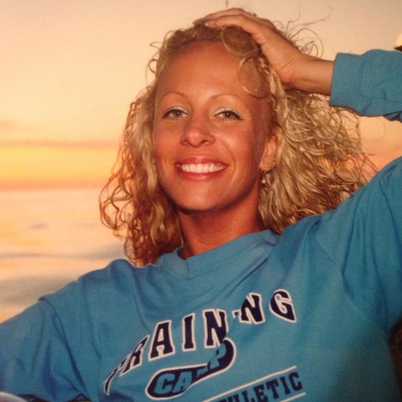 Profile Picture of Catherine Ranous (@catherinegretch) on Poshmark