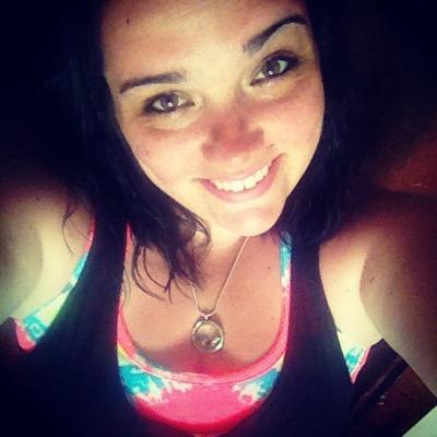 Profile Picture of Jillian MacNeil (@MamaJ24) on Twitter