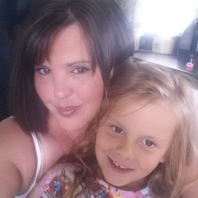 Profile Picture of Lisa Oldfield (@LisaOldfield10) on Twitter