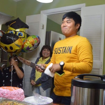 Profile Picture of Ralph Lauren Reyna (@PoGiDaWaKo707) on Twitter
