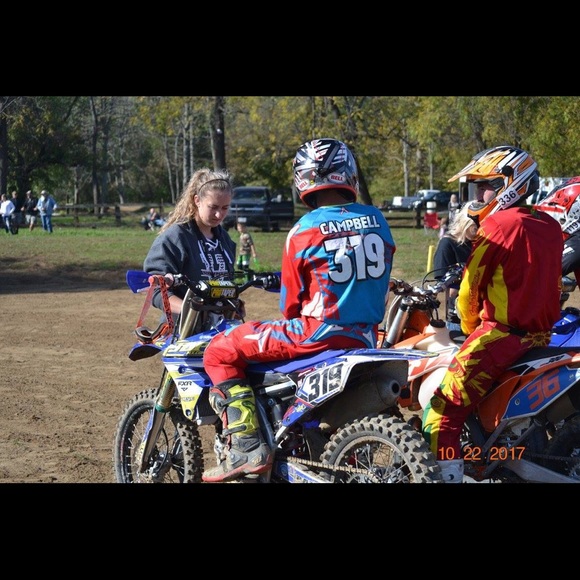 Profile Picture of Chad Campbell (@cc319013) on Poshmark