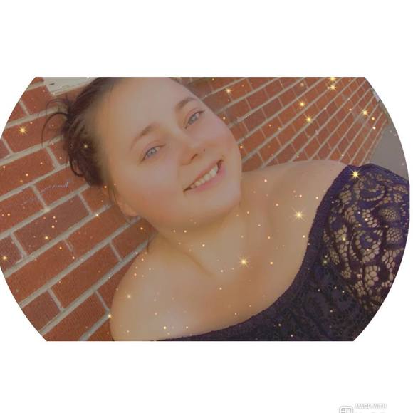 Profile Picture of Kim Duarte alarcon (@kduarte2013) on Poshmark