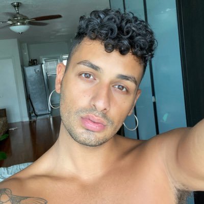 Profile Picture of Ogui (@guap_ito) on Twitter