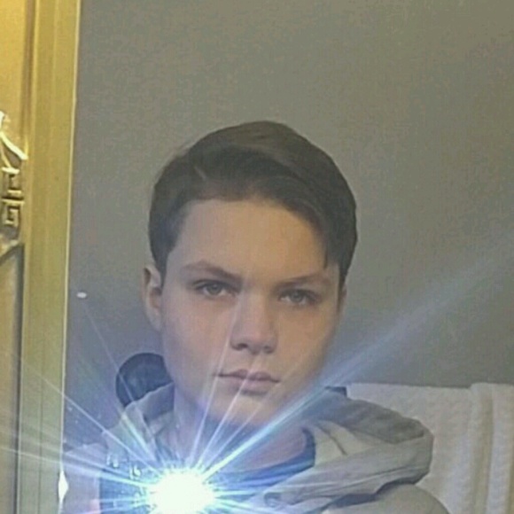 Profile Picture of Brandon Fitzsimmons (@brandonfitzy23) on Poshmark