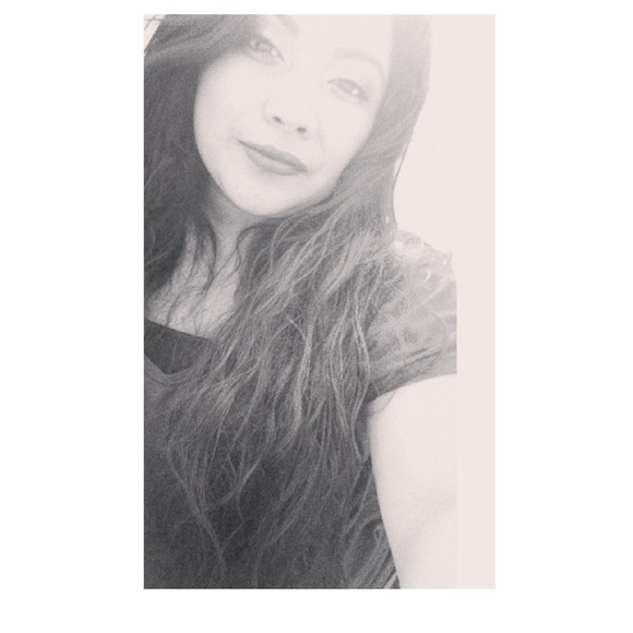 Profile Picture of Eutimio Diaz (@eutimiodiaz) on Poshmark