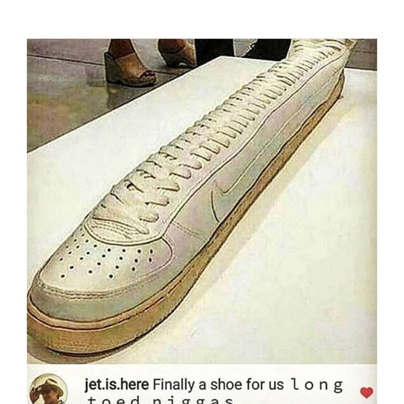 Profile Picture of Avery Adam (@averyadam) on Poshmark