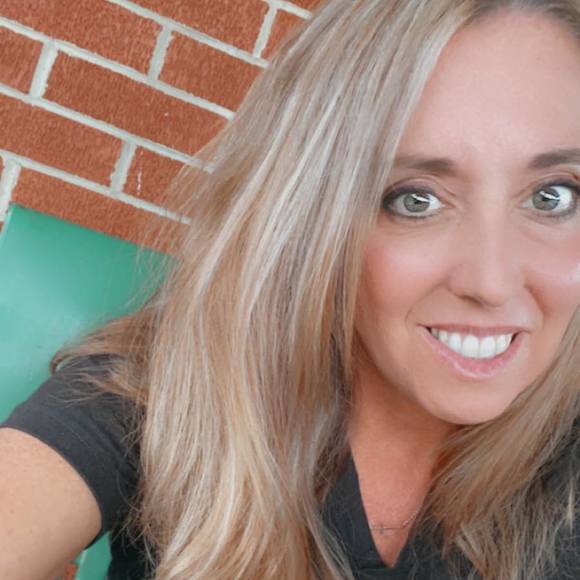 Brandy Mauldin - Poshmark Profile Picture of Brandy Mauldin (@brandymauldin) on Poshmark