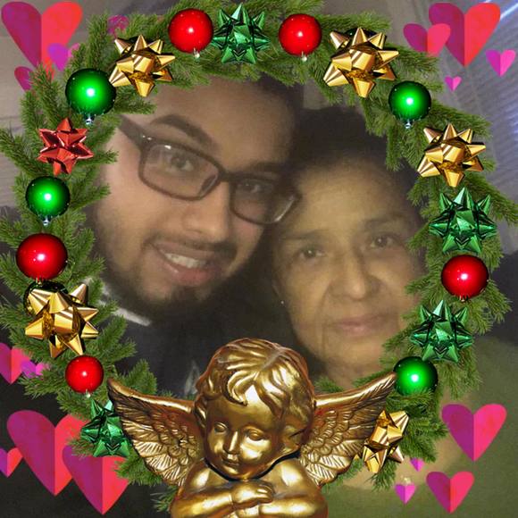 Profile Picture of Zelpha Castro (@zocc1041) on Poshmark