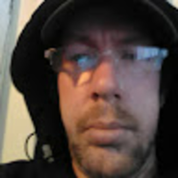 Profile Picture of Frank Anderson (@frankwhite76) on Poshmark
