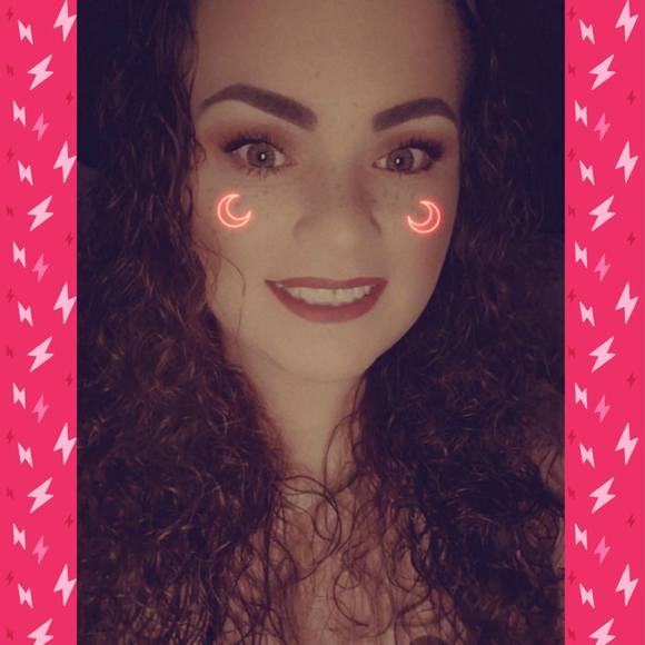 Profile Picture of Chelsea Trzcinski (@mrzmott) on Poshmark