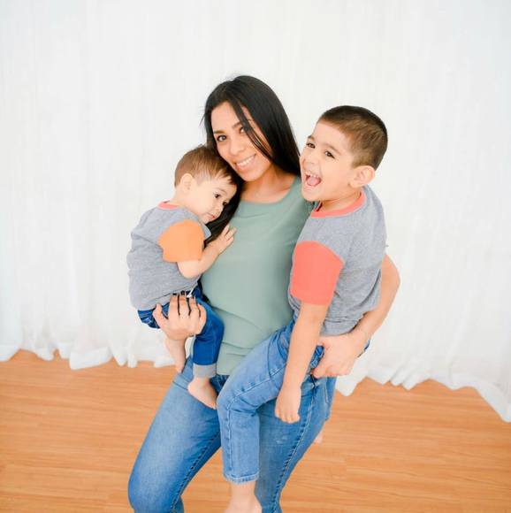 Profile Picture of Nicole Borshes (@bnicoles095) on Poshmark