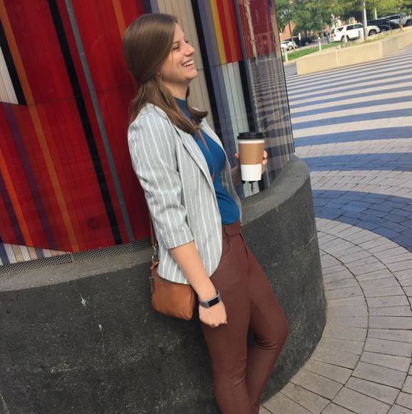 Profile Picture of Christina Ensign (@christinaensign) on Poshmark