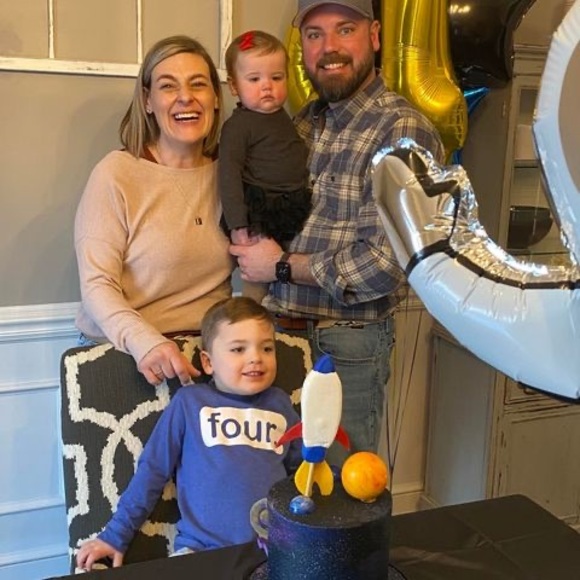 Cortnie Melgard - Poshmark Profile Picture of Cortnie Melgard (@credington22) on Poshmark