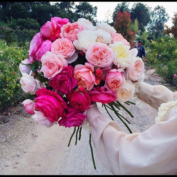 Profile Picture of Jenna Thielen (@thielenzang) on Poshmark