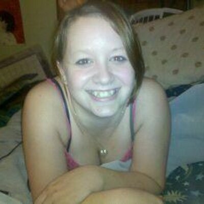 Profile Picture of Jasmine Hanson (@singoffbeat) on Twitter