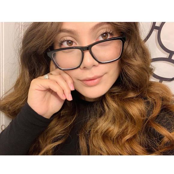 Profile Picture of Janet Zavala (@mjanetzavala) on Poshmark