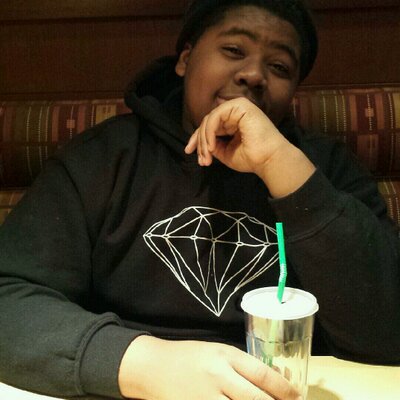 Profile Picture of D'Andre Lowe (@ObeyTheCrown108) on Twitter