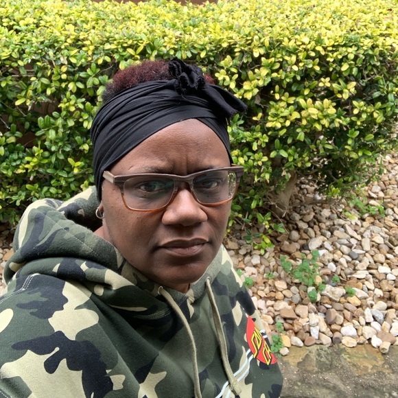 Profile Picture of Marlene Keith (@marsmoma) on Poshmark