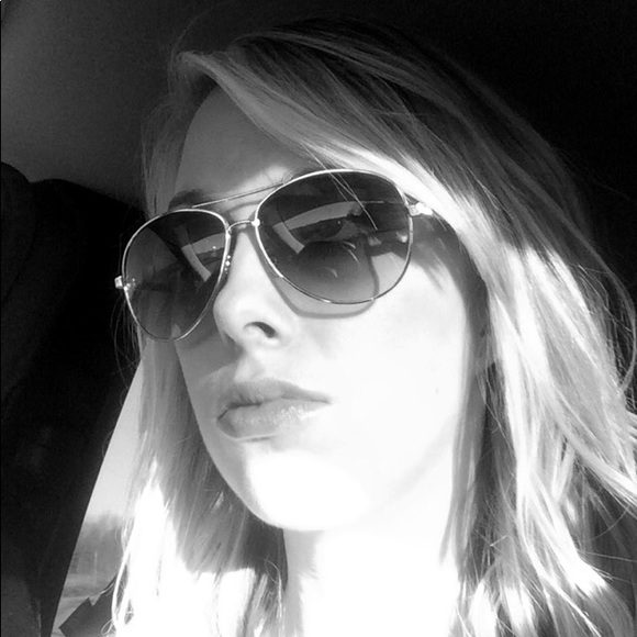 Profile Picture of Kim Storey (@kdsto) on Poshmark