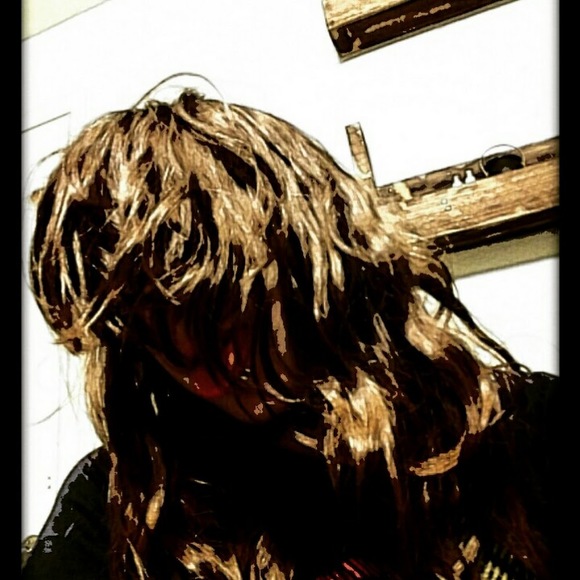 Profile Picture of Lisa Calvert (@l_i_s_a_6669) on Poshmark