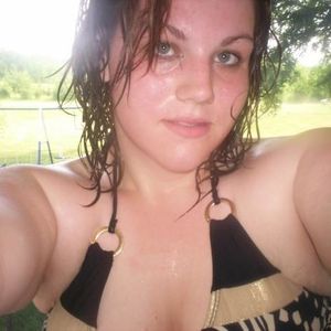 Profile Picture of Samantha Younger (@trippin4eva) on Myspace