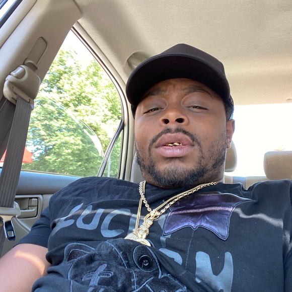 Tarzan Oppertunist - Poshmark Profile Picture of Tarzan Oppertunist (@tarzano) on Poshmark