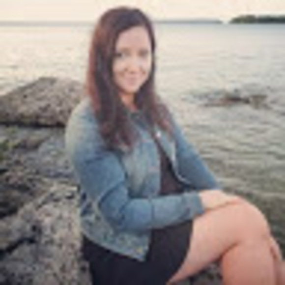 Profile Picture of Debra Knox (@debralynnknox5) on Poshmark